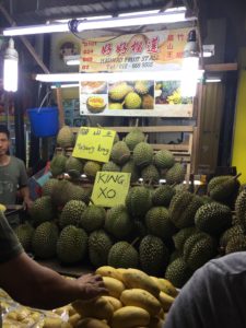 クアラルンプール夜のアロー通りで激安オイルマッサージ&フットマッサージ